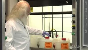 Ferme ta hotte! Pour un labo écolo